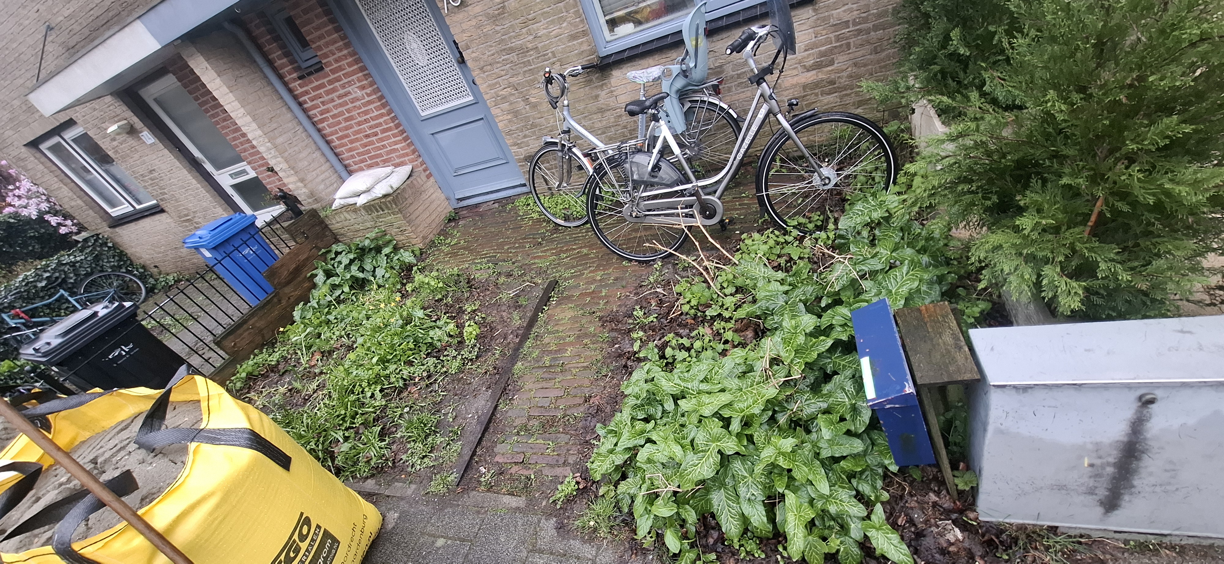 Voor: 20m2 tuinaanleg (Rotterdam)