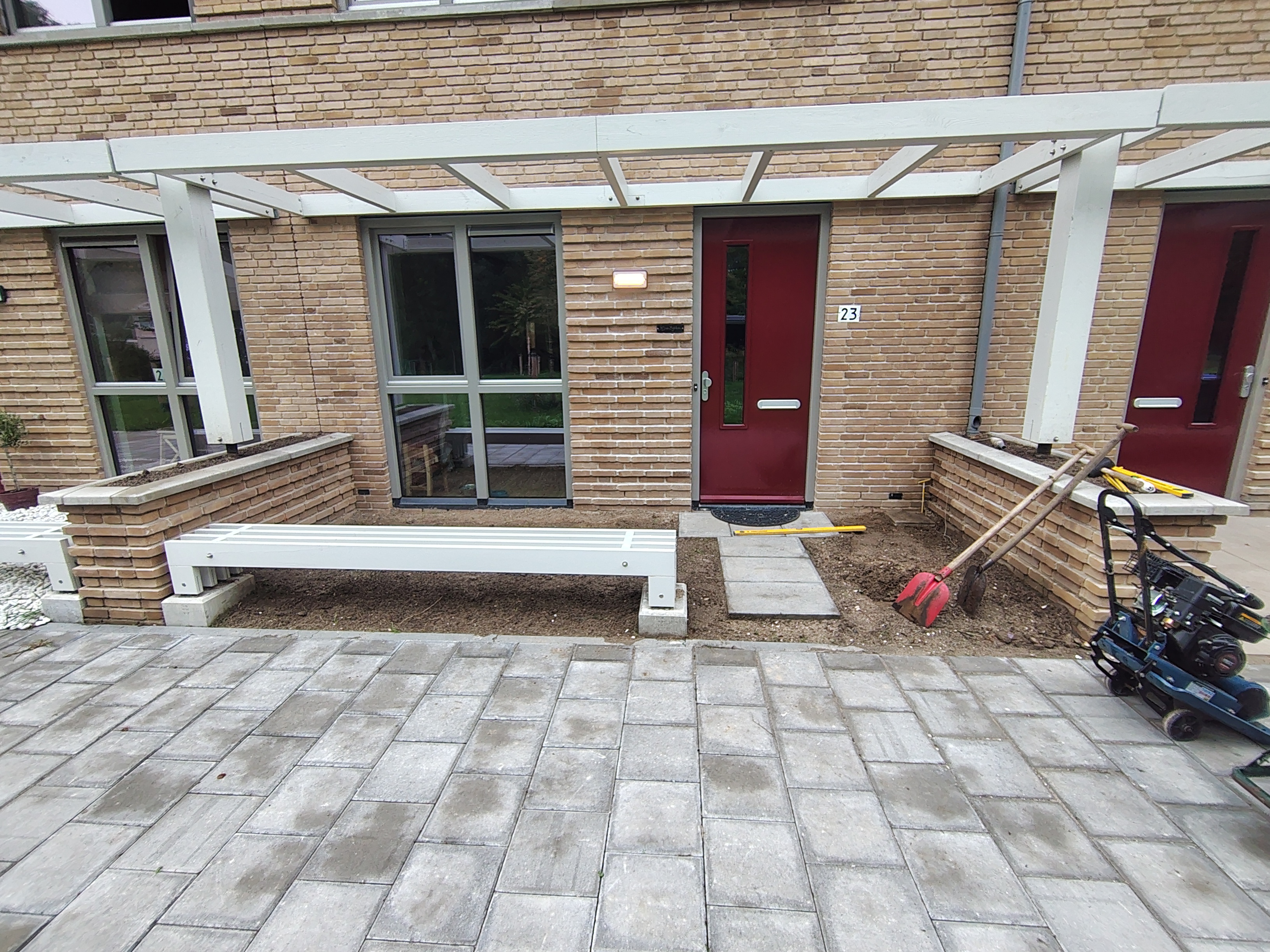 Voor: Tuinaanleg 40m2 Dordrecht (voortuin)